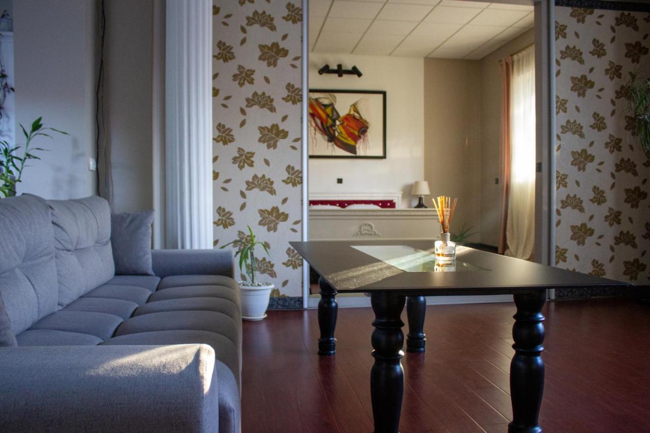 Yox Apartment 1 Nagyvárad Kültér fotó